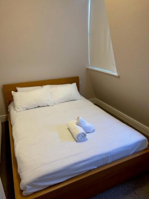 Central Apartment Paddington Лондон Номер фото